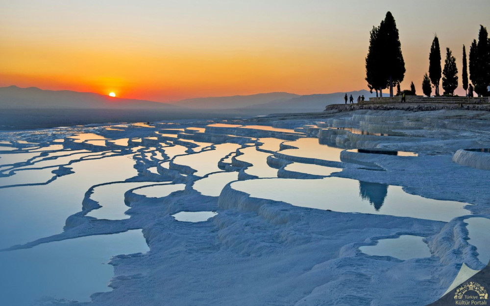 Guide de voyage   Denizli : De Pamukkale aux canyons cachés et au-del 